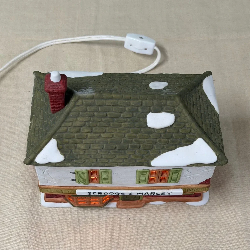 Department 56 Scrooge & Marley Counting House Dickens Village Porcelain 1986